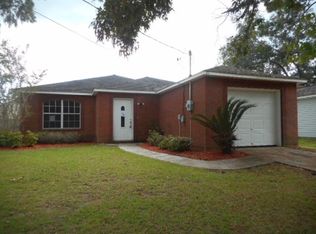 27 Nelson Rd, Crawfordville, FL 32327