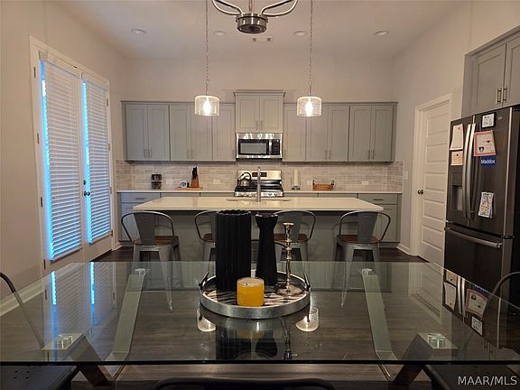 4th image of 9348 Crescent Lodge Cir