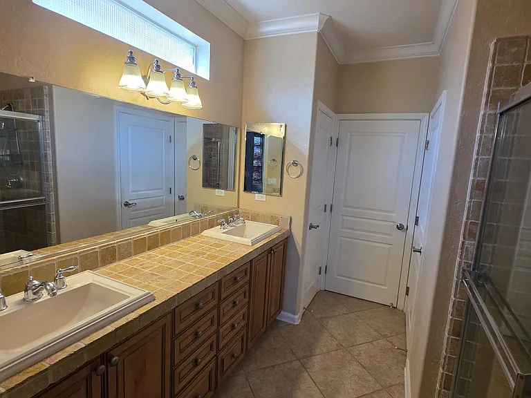 1640 Autumn Valley Ct — Photo 7
