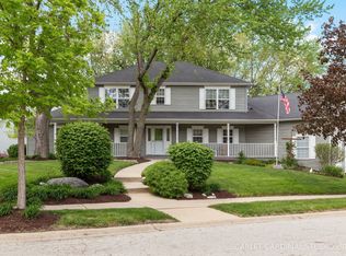 720 Cooper Ct E, Aurora, IL 60504