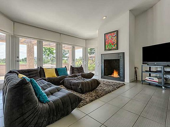 2nd image of 7279 Mission Hills Dr