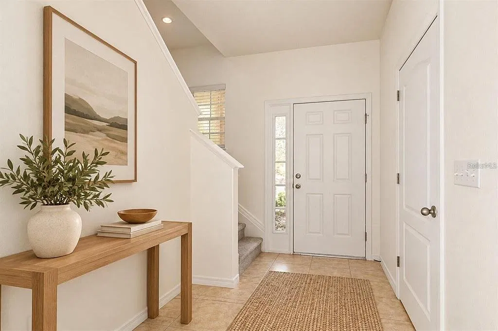 4 bed, 2.5 bath, 2371 sqft, $2,300 — Photo 4