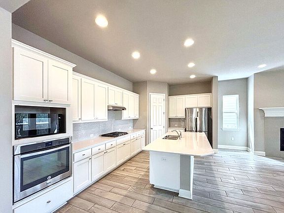 5th image of 8800 Jodie Ln