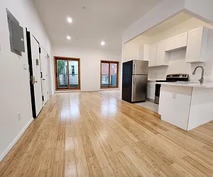 Rented by JB Mac Real Estate Inc.