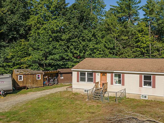 2nd image of 12 Rabbit Hollow Road