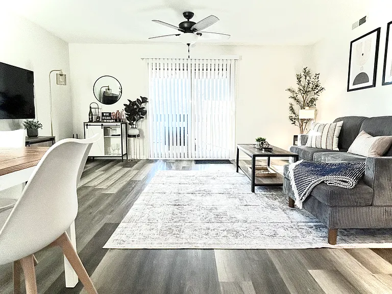 174 Turnwood Ln #RAINTREE — Photo 5
