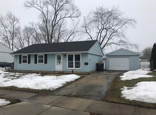 500 Rambler Ln, Streamwood, IL 60107