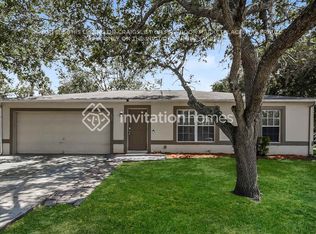 695 Satin Leaf Cir, Ocoee, FL 34761