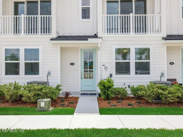 16 N BEACH Way N, Jacksonville Beach, FL 32250