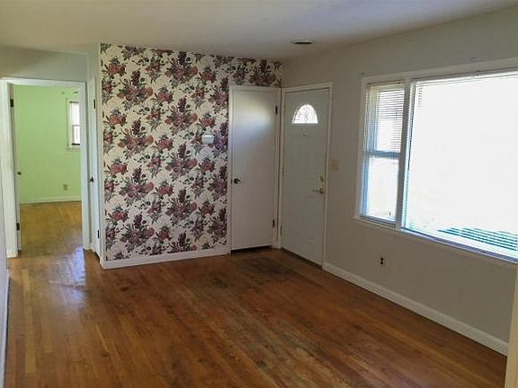 2nd image of 219 Spruce Dr