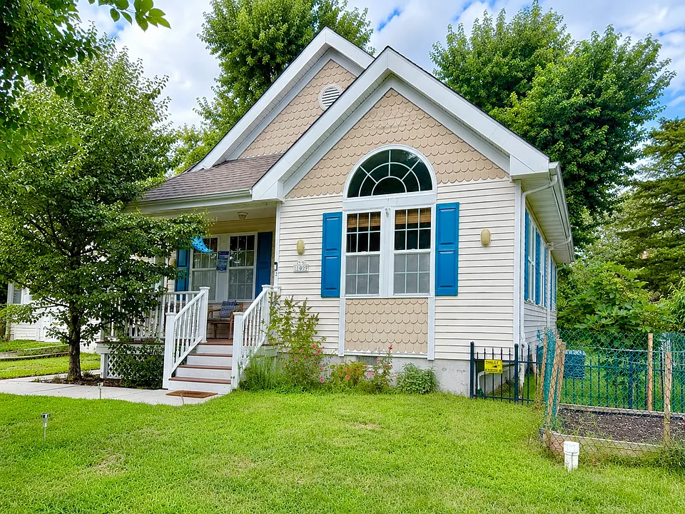 109 Desoto Ave #1