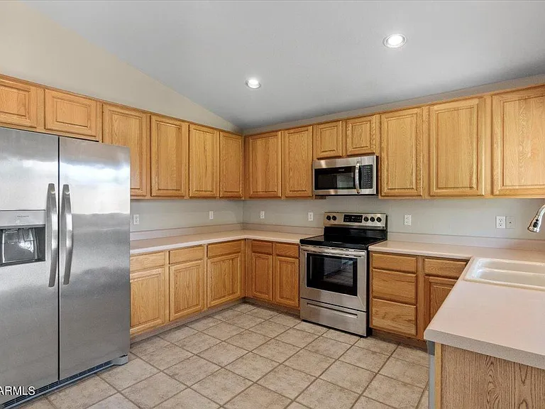 312 E Mesquite St — Photo 11
