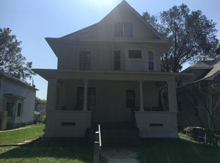 719 E Market St, Iowa City, IA 52245