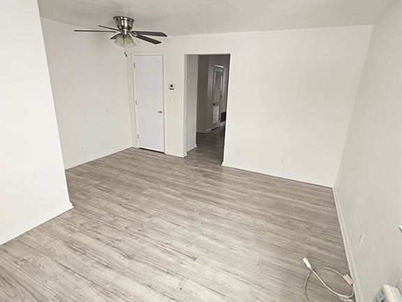3rd image of 2722 Wentworth Ave APT C