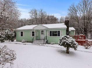 30 Charlton St, Leicester, MA 01524