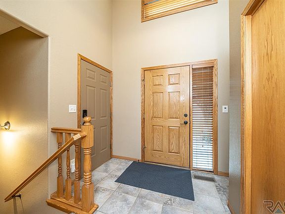 2nd image of 5009 S Arden Ave