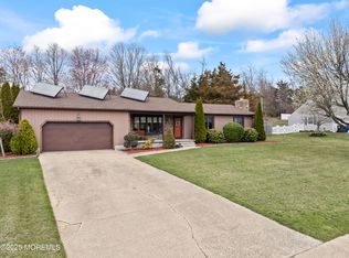 608 Hill Dr, Brick, NJ 08724