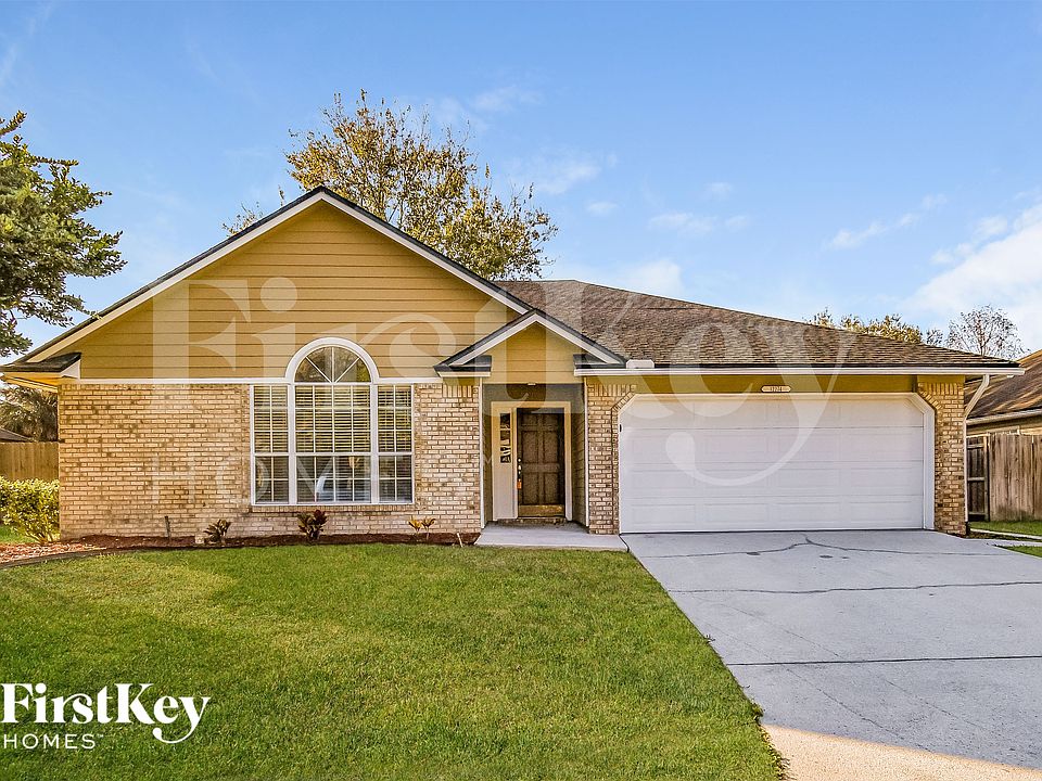 1st image of 12274 Stockbridge Ct N