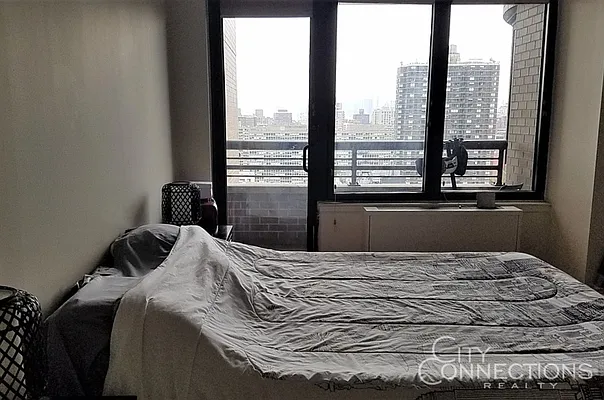 Rented by City Connections Realty | media 34