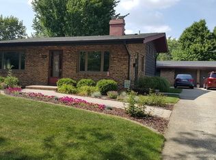 926 Putnam Dr, Lockport, IL 60441