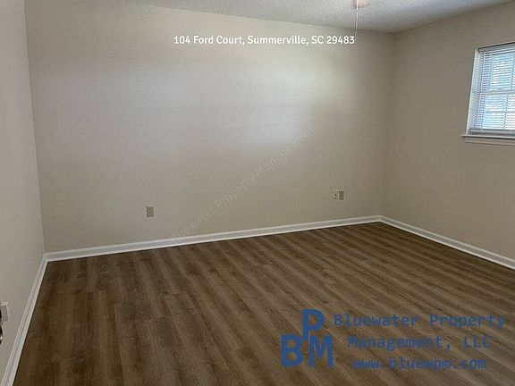 5th image of 104 Ford Ct