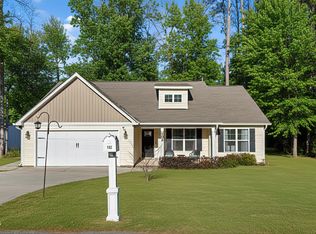 102 Lakeview Dr, Four Oaks, NC 27524