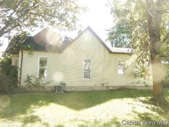 1st image of 104 S Newton St