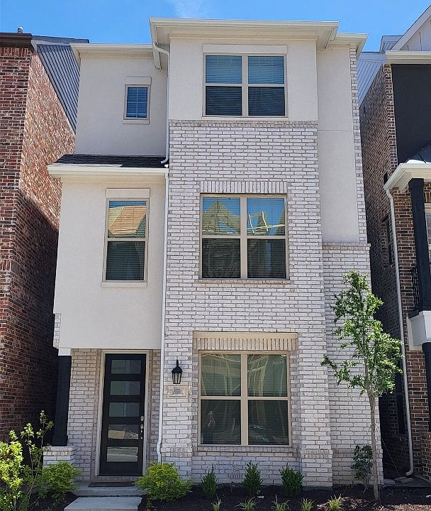 1st image of 2277 Palomino St