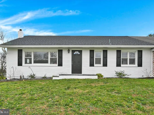 114 S Lockwillow Ave, Harrisburg, PA 17112