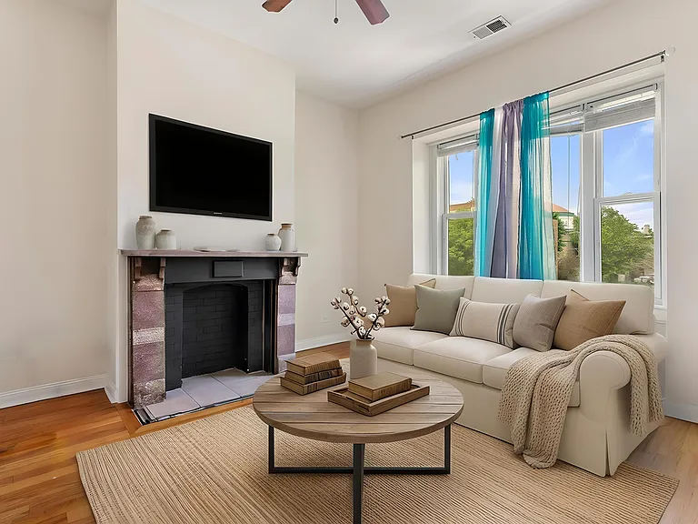 4300 S Indiana Ave #2 — Photo 9