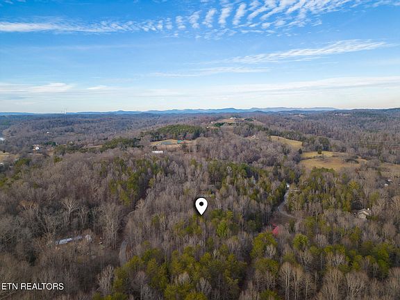 5th image of Ledgerwood Ln
