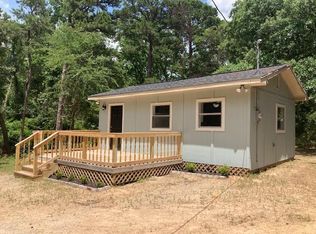 208 Parkcrest Dr, Palestine, TX 75803