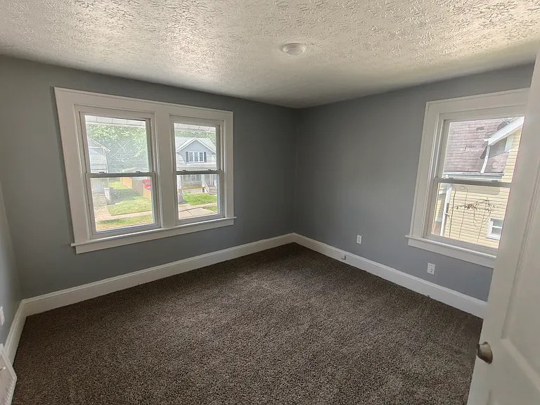 1024 Whittier Ave — Photo 18