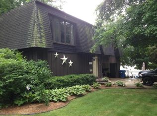 816 Marvel Dr, Greenville, MI 48838