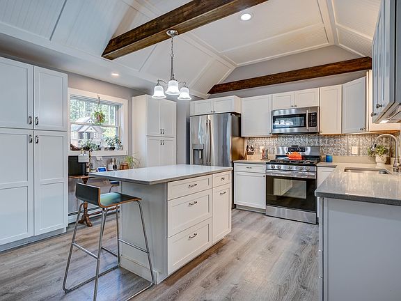 5th image of 258 Lovewell Pond Road