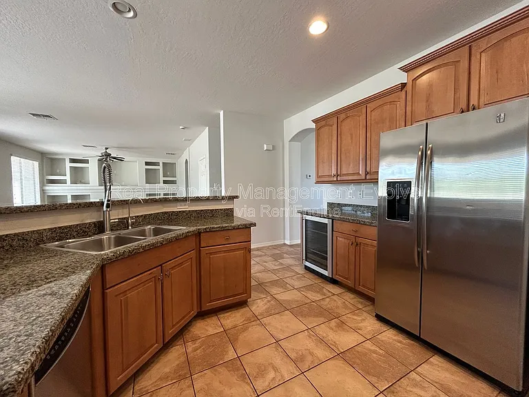 9707 S 45th Ave — Photo 18