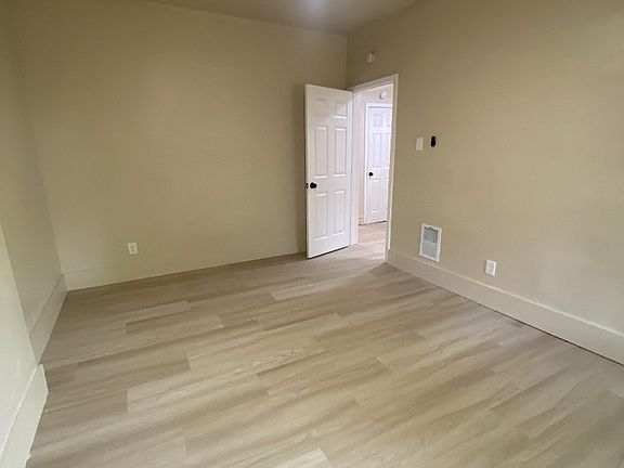3rd image of 3118 Utah St #1F