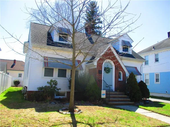 186 Elsie St, Cranston, RI 02910