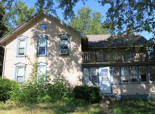 809 Granville Rd, Cedarburg, WI 53012
