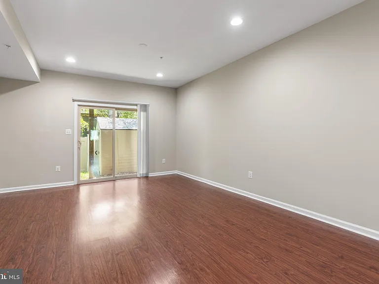 7315 Old Calvary Rd — Photo 35