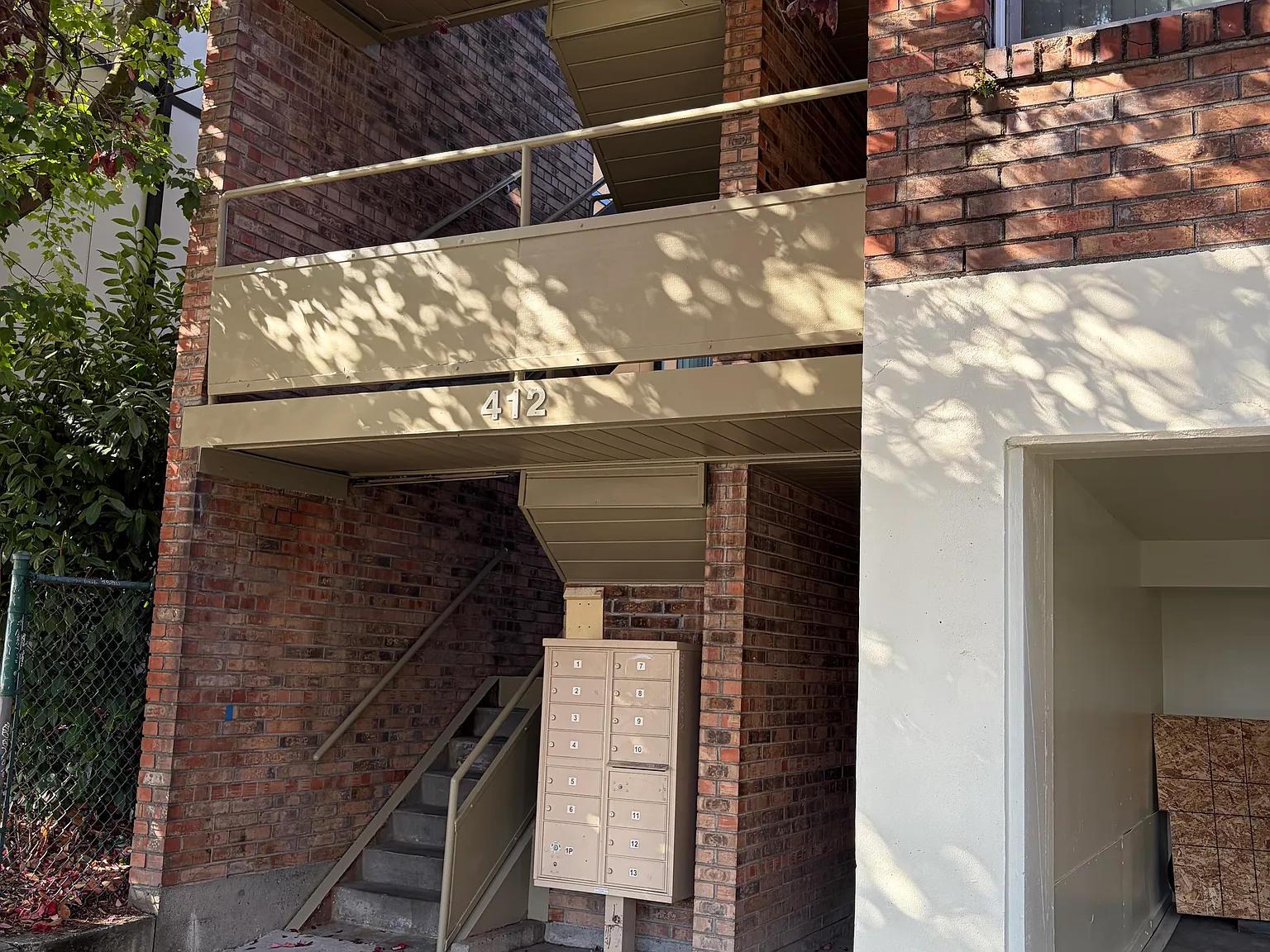 412 W Mercer St — Photo 2