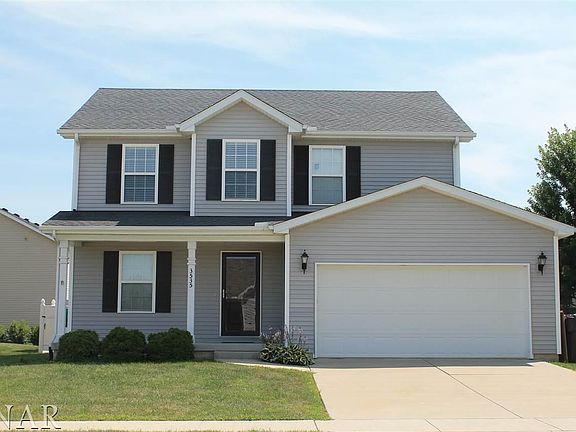 This lovely home has 4 bedrooms, 3.5 baths and a finished basement!  Great price for the Vineyards!