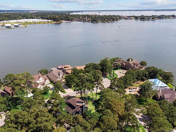 2nd image of 12345 Lake Vista Dr