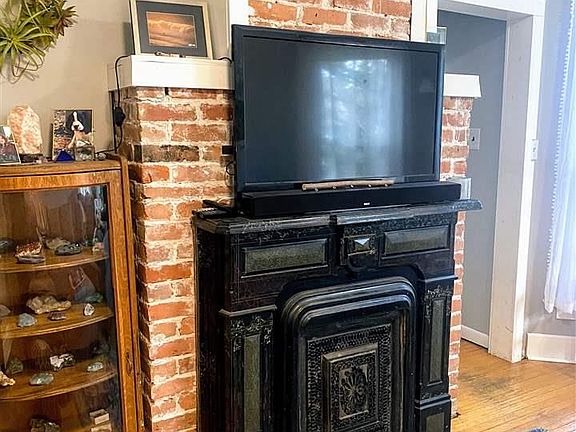 5th image of 205 E Michigan St #207