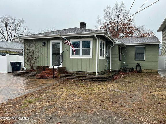 2nd image of 544 Pacific Ave
