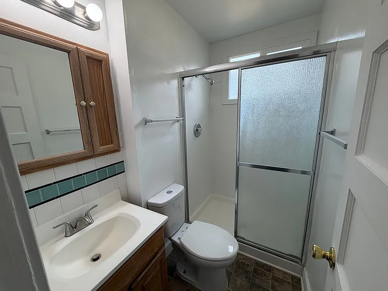 927 South Adams Apartments — Photo 12