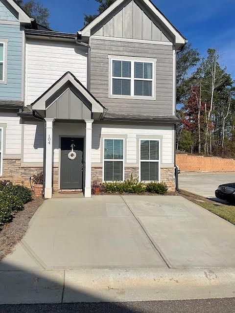 1st image of 104 Indigo Cir