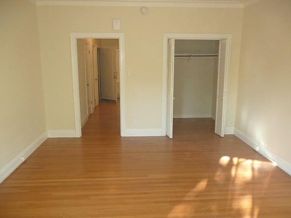 5th image of 1555 Greenwich St #Mw