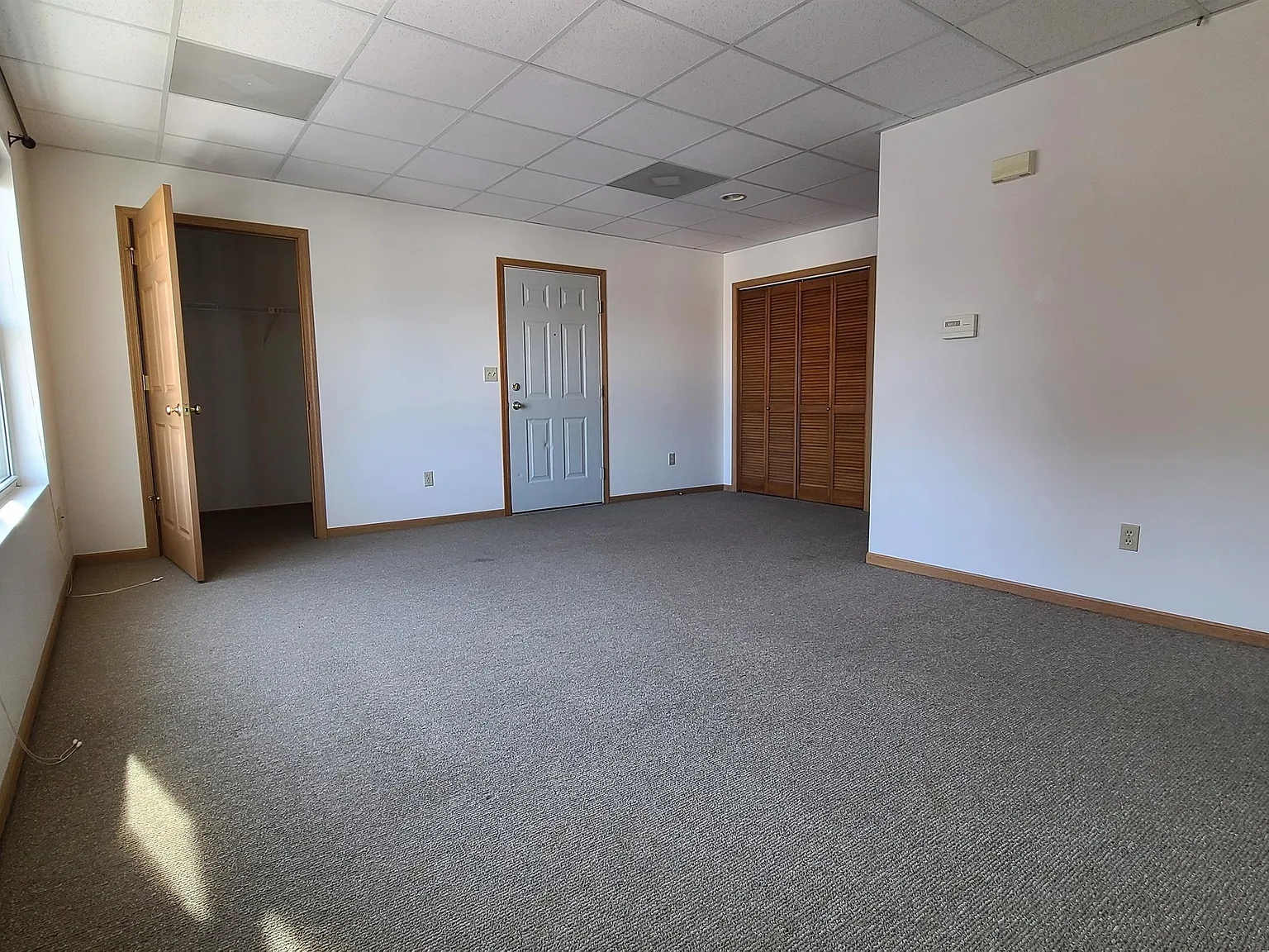 925 N Booth St - 3 — Photo 4