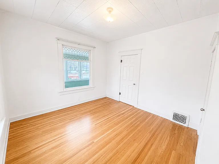 534 Park St #1 — Photo 7